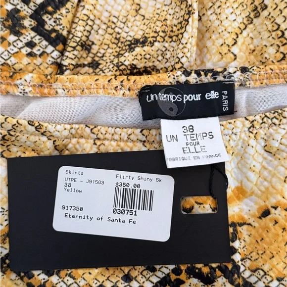 Gold and Black Knee-Length A-Line Skirt with Pleats Size 38/8 - Picture 10 of 10